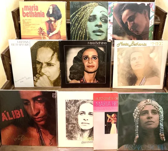 Lote 13 LPs - Maria Bethânia e Gal Costa