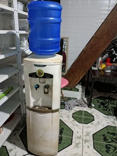 Bebedouro coluna da Esmaltec