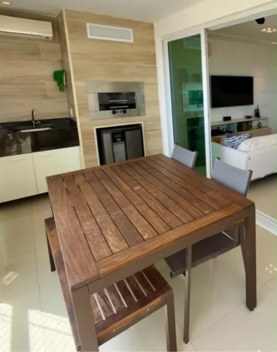 Vende mesa madeira maciça e sofá