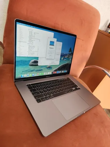 MacBook Pro 16 Polegadas i9 16gb de RAM 512SSD 2019