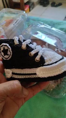 Sapatinhos de crochê para bebê