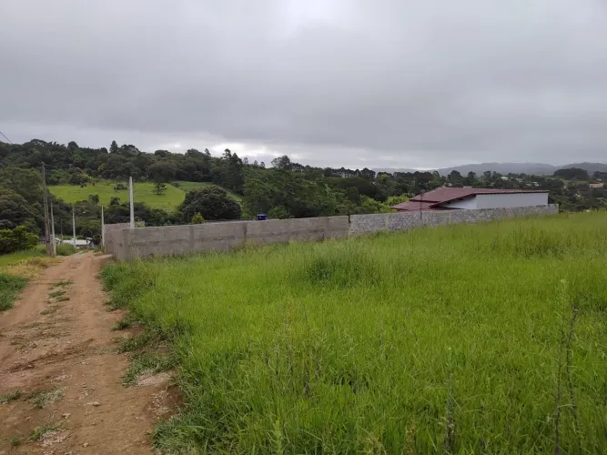 Terreno localizado em Ibiúna/sp