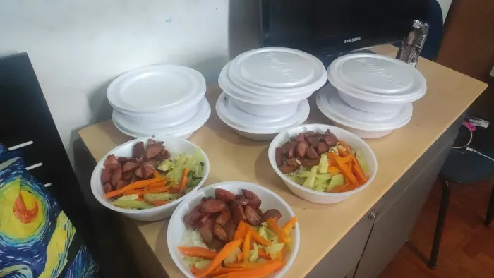 Comidas cazeiras vendo