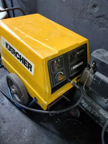 Lavadora de alta pressão Karcher HD660