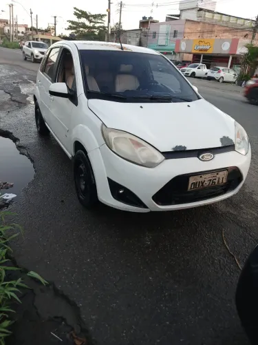 Ford Fiesta SE 1.6 8V Flex 5P 2014