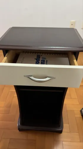 Mesa de telefone