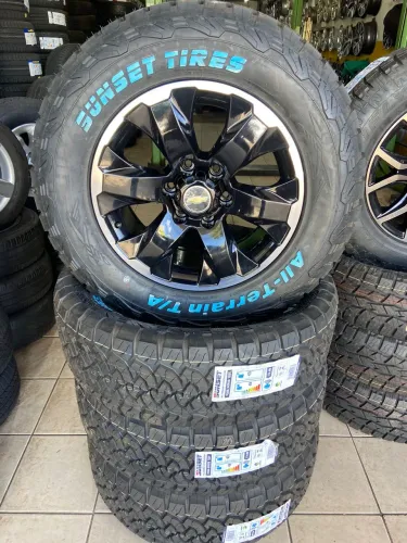 Rodas S10 Aro 18 Nova com pneus importados 
