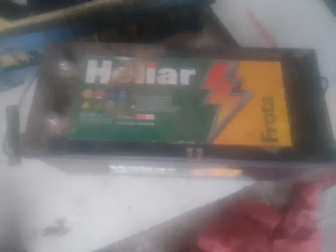 Bateria de caminhão ou som automotivo