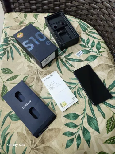 Samsung s10e