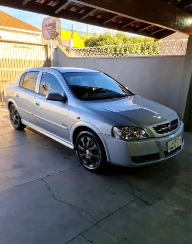 Chevrolet Astra Sed. Advant. 2.0 8V MPFI Flexp. 4P 2010