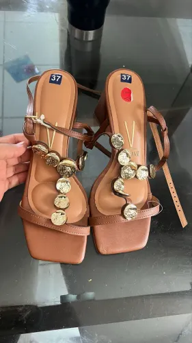 Sandália Vizzano