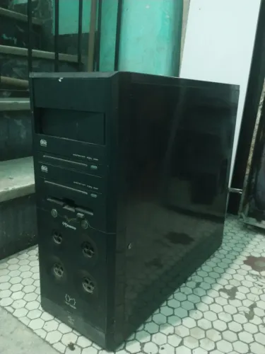 Gabinete vazio 4 baias PC computador