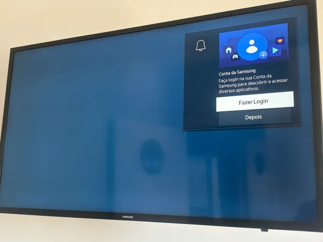 Smart TV Samsung 40 Full HD + Suporte Articulado