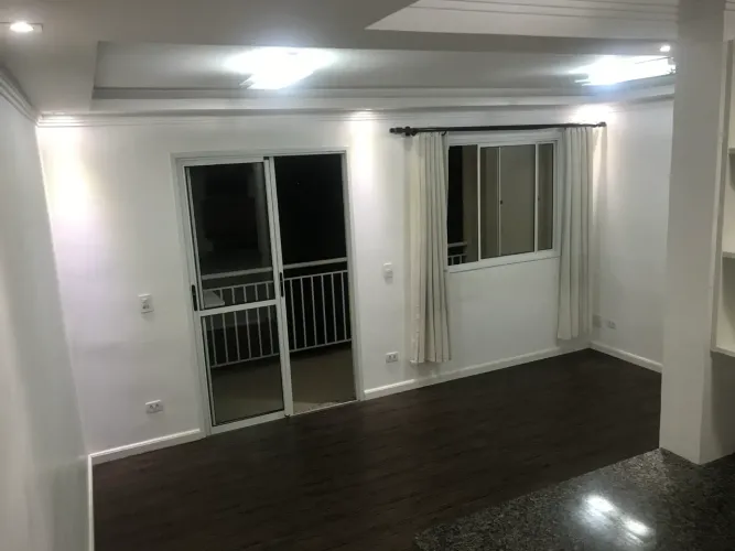 Aluguel Apt Capão Raso 3 Quartos Raitani