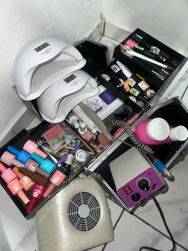Kit Completo para Unhas em Gel - Maleta Profissional + Equipamentos