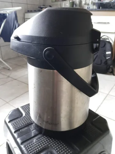 Garrafa térmica 2 L