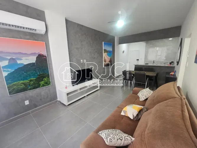 Imóvel para venda possui 115 metros quadrados com 3 quartos em Copacabana - Rio de Janeiro