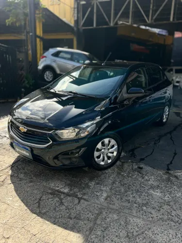 Chevrolet Onix Hatch LT 1.0 8V Flex Mec. 4P 2018