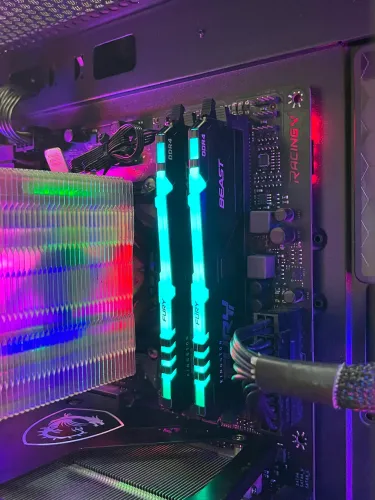 Memória RAM Kingston Fury Beast RGB 32GB (2x16GB) 3200MHz DDR4