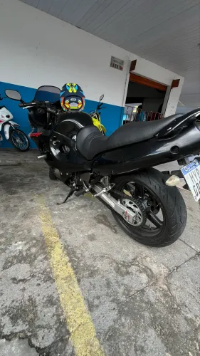 Gsx 750 f ?Monica ?
