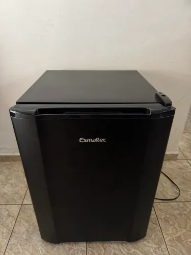 Cervejeira Esmaltec 220v 110L, Seminovo! ENTREGO!!