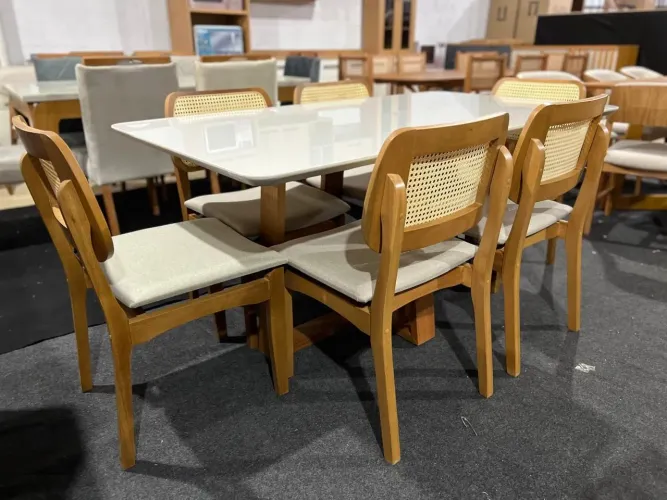 Mesa de jantar jasmim com seis cadeiras Diana 100% Madeira