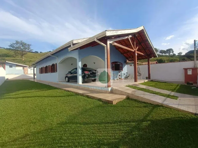 Casa com 4 dormitórios à venda, 193 m² por R$ 1.300.000,00 - Centro - São Bento do Sapucaí