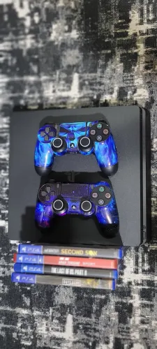 PlayStation 4 1TB