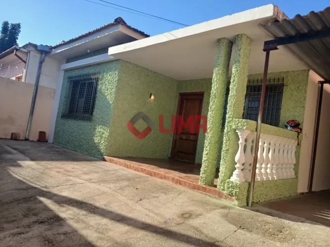 Casa para aluguel com 210 m² e 3 quartos em Vila Cardia, Bauru - SP