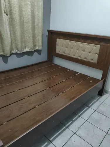 Vendo cama Queen reforçada