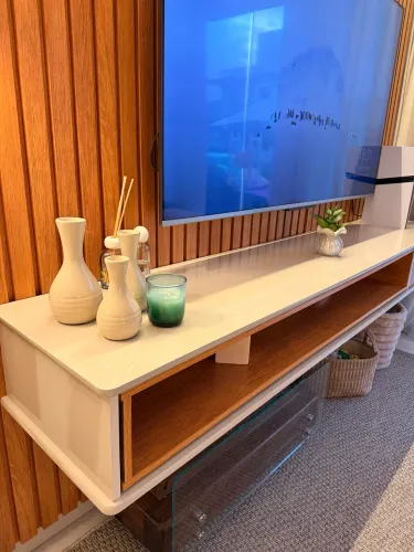 Painel Ripado Home Detroit para TV de até 75? ? praticamente novo