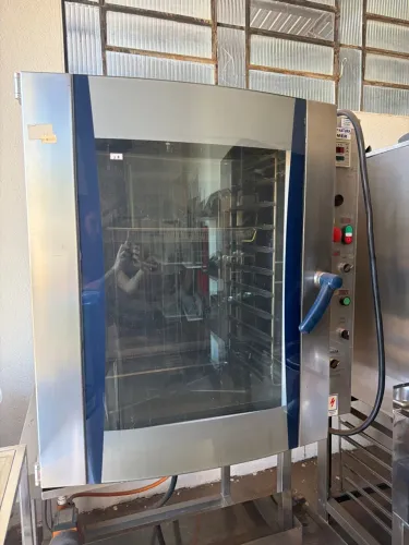 Forno combinado elétrico 10gns Hobbart