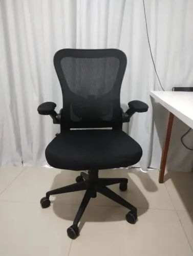 Cadeira Ergonômica DT3 Vita ? Excelente estado