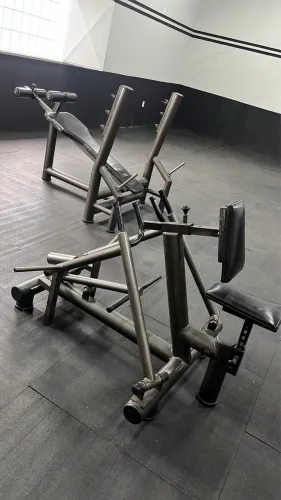 Aparelho de musculação