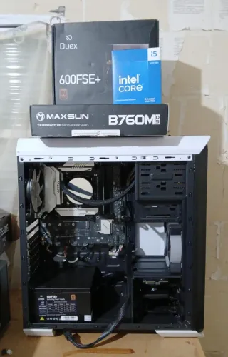 Pc gamer sem placa de video I5 14400f venda e troca