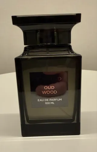Perfume Tom Ford Oud Wood - 100ml