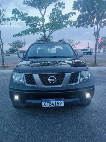 Nissan Frontier LE Attack CD 4X4 2.5 TB Die.aut 2013