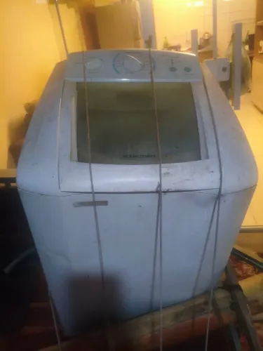 MÁQUINA DE LAVAR 