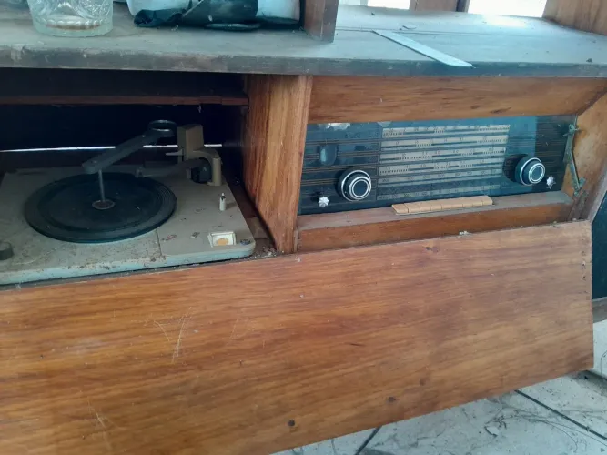 Som antigo e toca disco