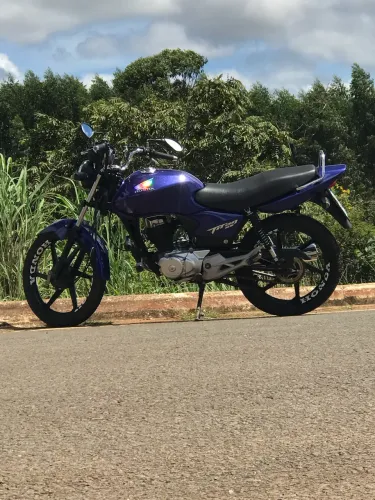 Vendo moto totalmente nova e reformada 