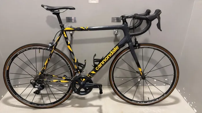 Vendo bicicleta Cannondale Aro 56