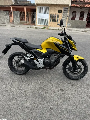 Honda cb twister 300f km 3000