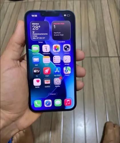 iPhone 13