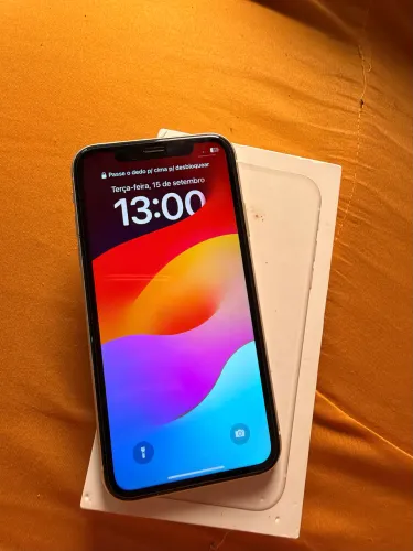 iPhone 11