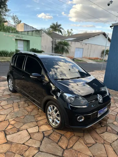 Volkswagen Up! Cross 1.0 TSI Total Flex 12V 5P 2017
