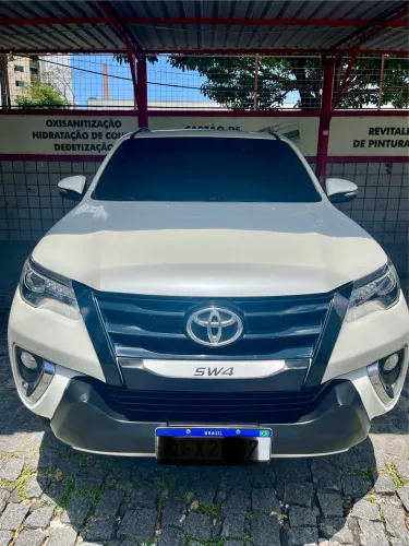 Toyota Hilux SW4 SRX 4X4 2.8 TDI 16V Dies. Aut. 2016