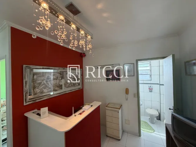 Sala comercial à venda no Embaré em Santos