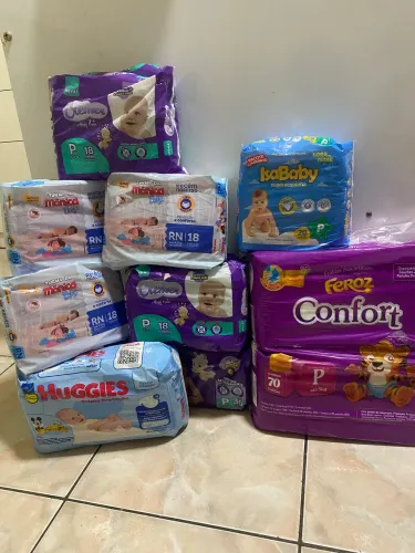 Fraldas descartáveis para bebês