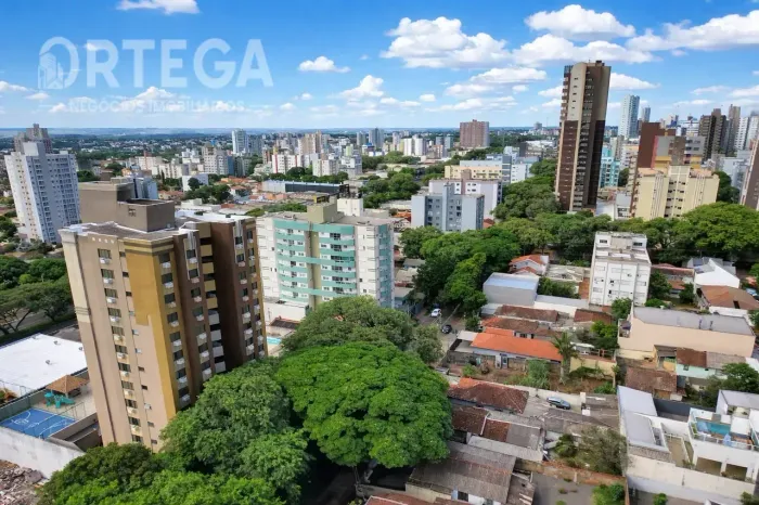 Apartamento com 3 quartos em Maringá - PR