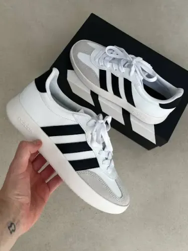 Tênis adidas novo tamanho 39